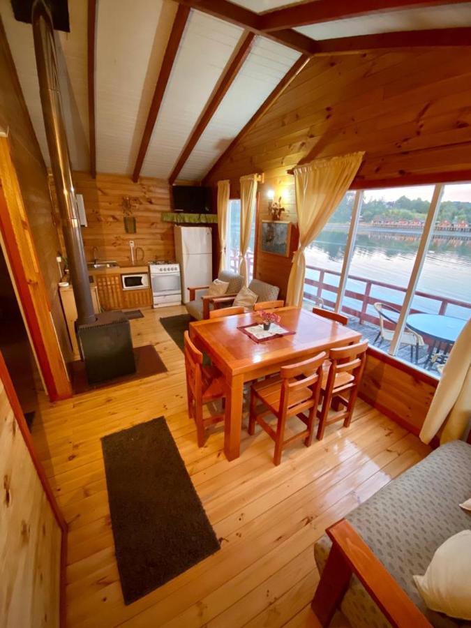 Cabanas Palafitos Dalmacia Кастро Екстер'єр фото