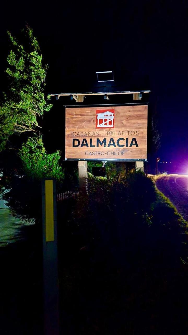 Cabanas Palafitos Dalmacia Кастро Екстер'єр фото